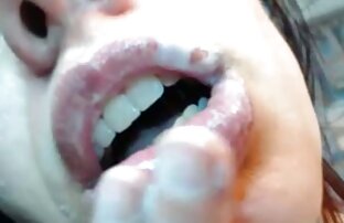 XXX Un homme mûr baise une MILF sexy de la taille d'une pinte avec de gros seins naturels xxx video tu kif